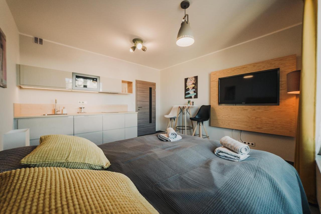 Апартаменты Beautiful New Studio, 400M From The Square Пльзень Экстерьер фото